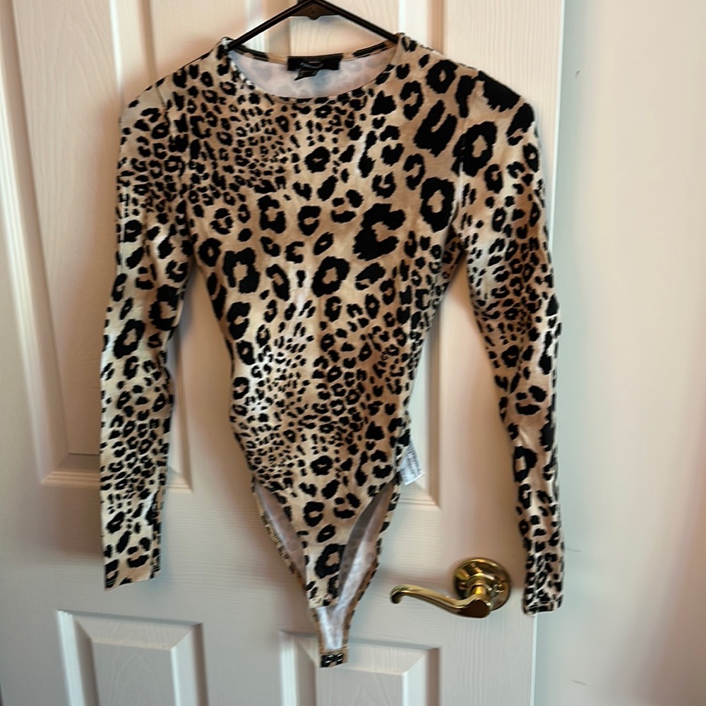 Women’s forever 21 long sleeve body suit